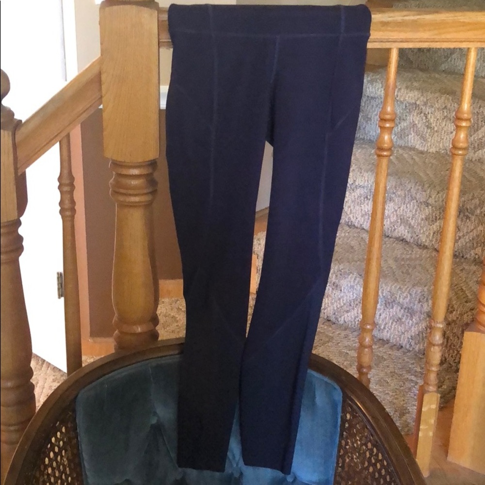 Lululemon SE laser cut leggings